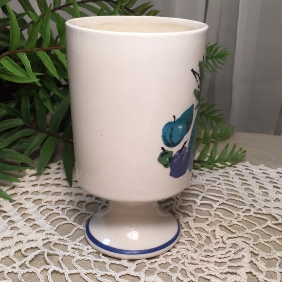 Vintage MCM Fruit Design Pedestal Coffee Mug - Picture 10 of 16